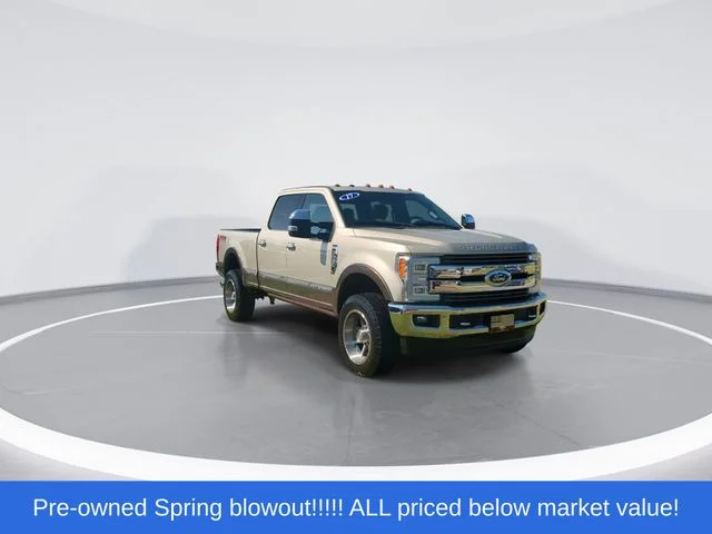 Used 2017  Ford King Ranch image 2