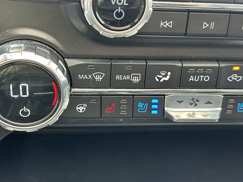 Used 2021 Iconic Silver Metallic Ford Tremor image 26