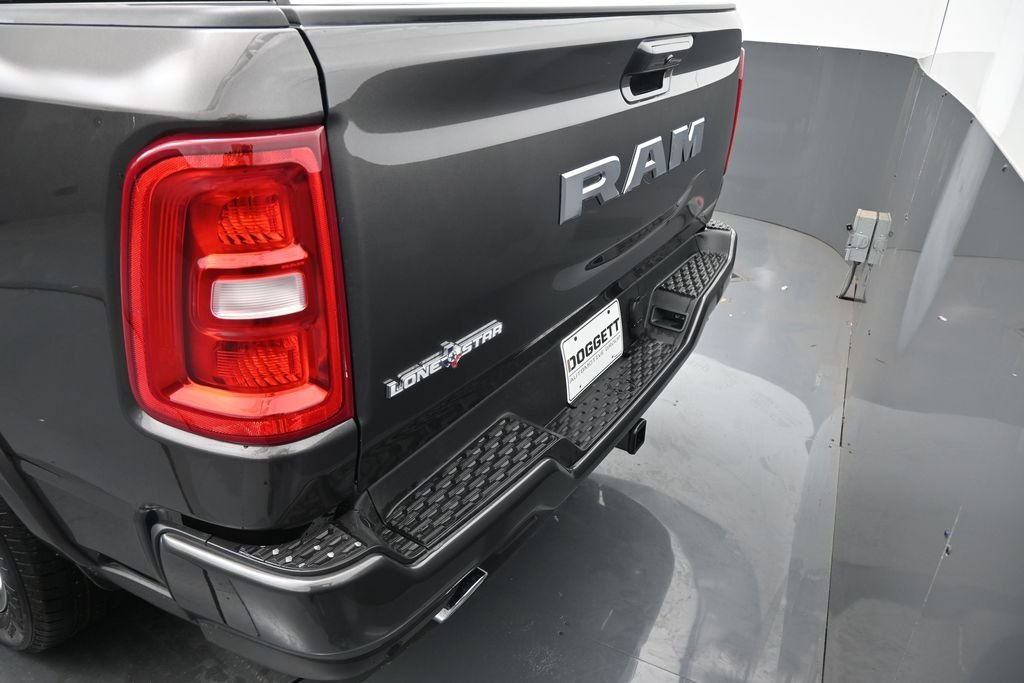 New 2026 Granite Crystal Metallic Clearcoat RAM Big Horn/Lone Star image 10