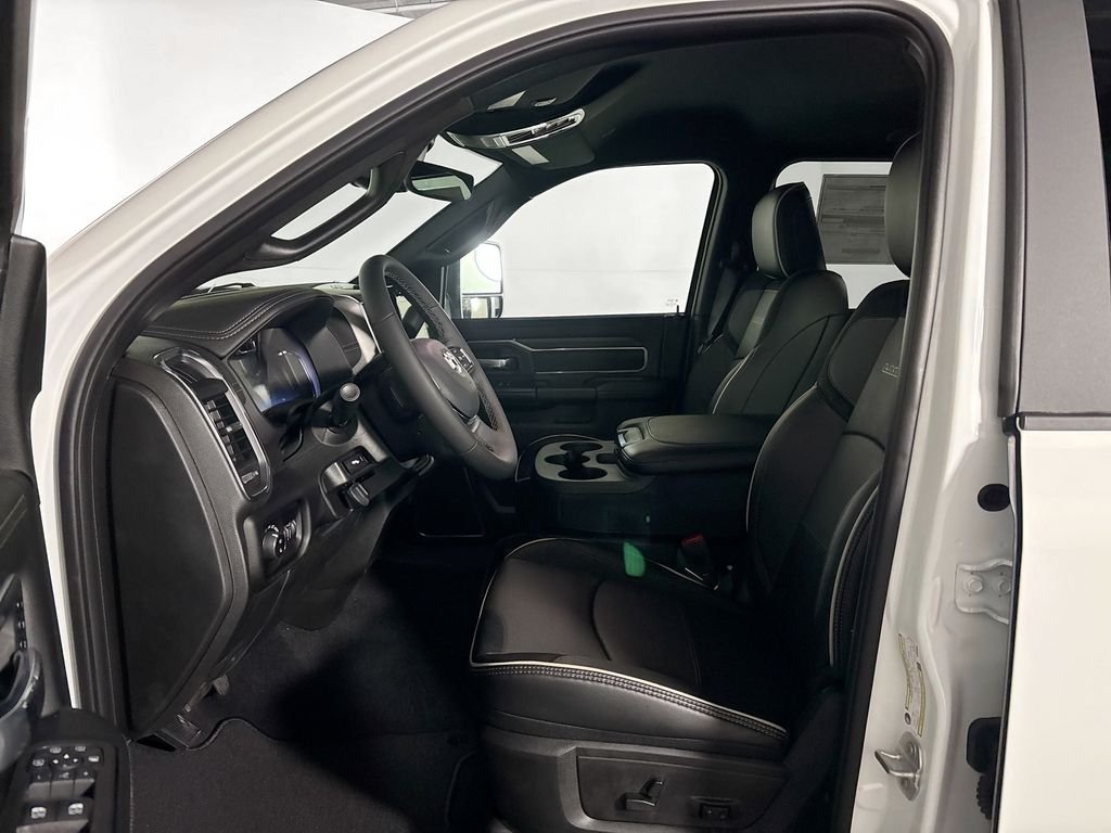 New 2026 Bright White Clear-Coat Exterior Paint RAM Laramie image 11