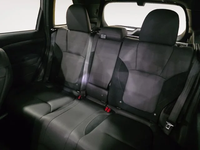 2025 Subaru Forester Touring - Photo 13