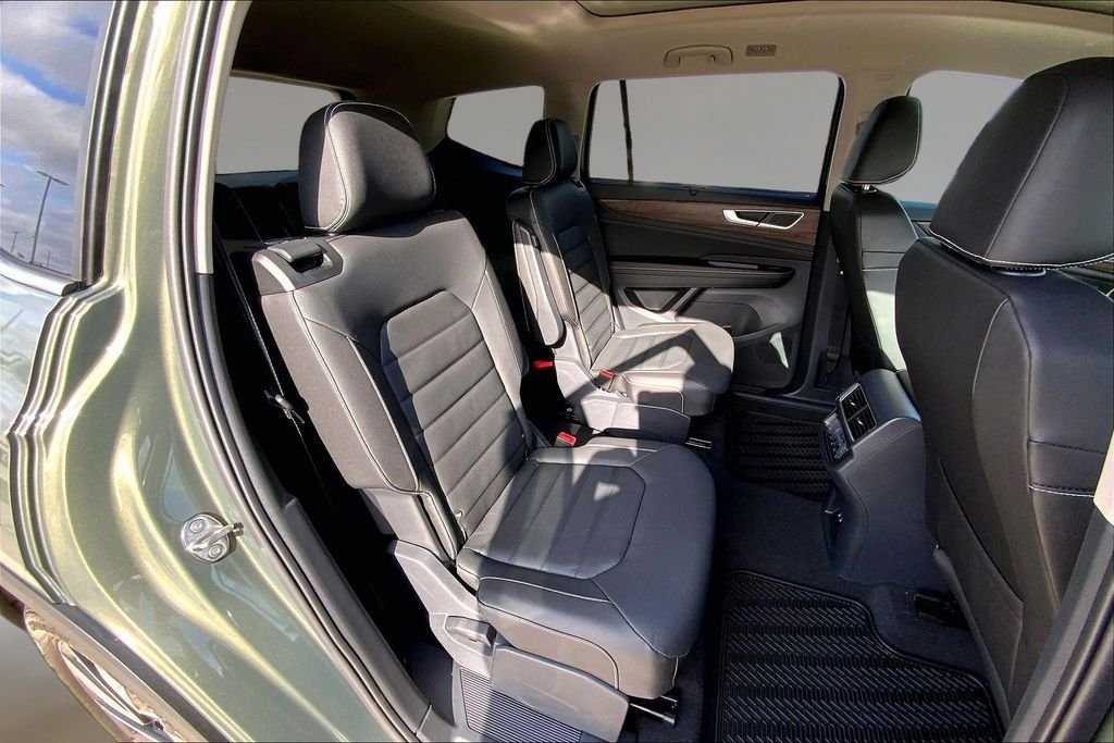 New 2026 Green Volkswagen 2.0T SEL image 10
