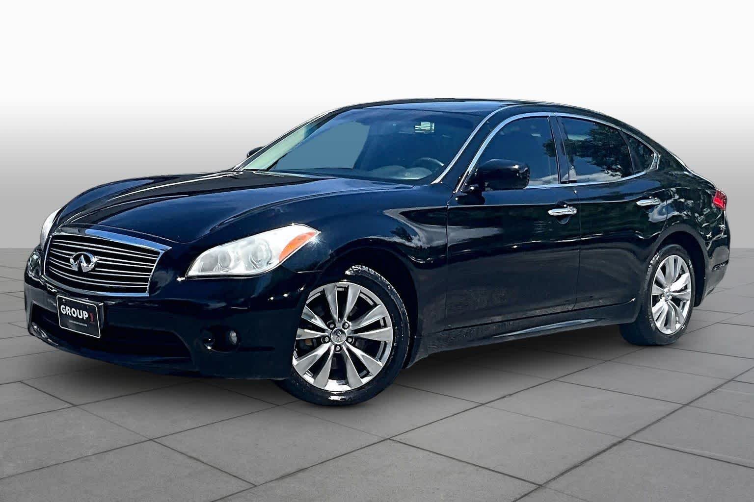 2013 INFINITI M 37's photo