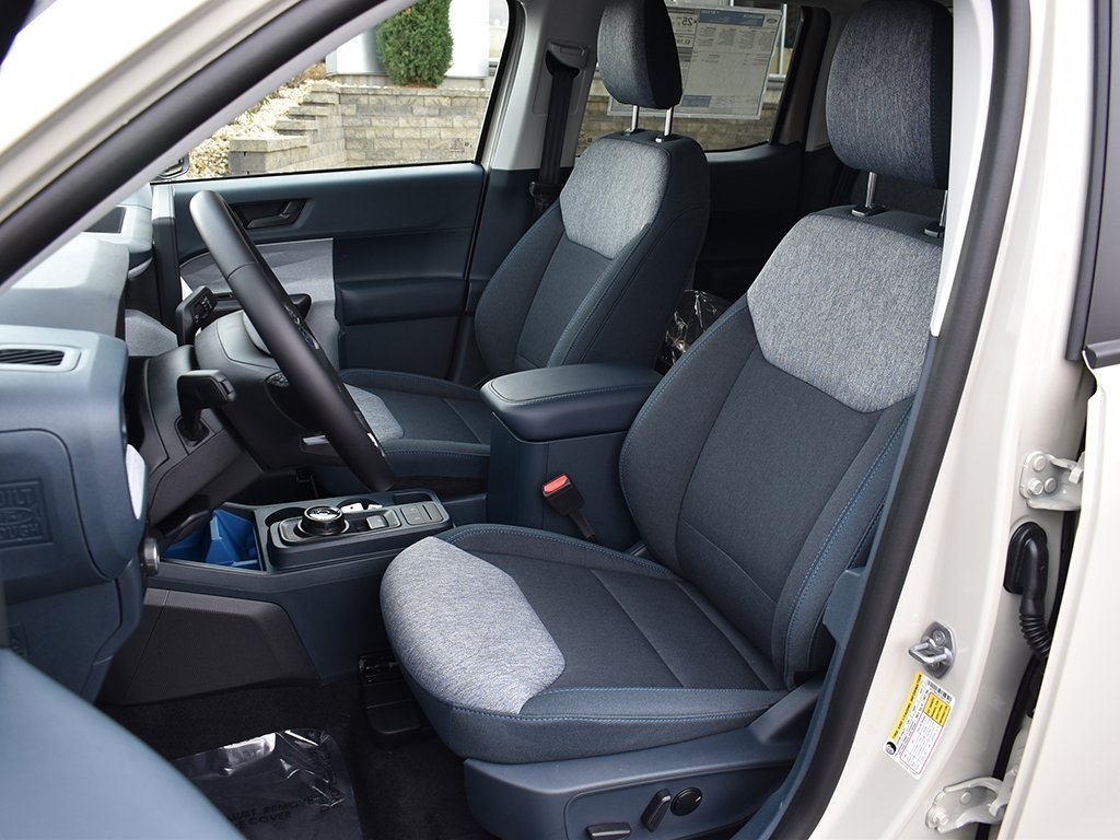 2025 Ford Maverick XLT photo 4