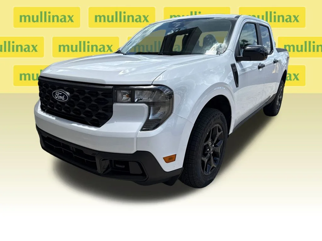 New 2025 White Ford XLT image 17