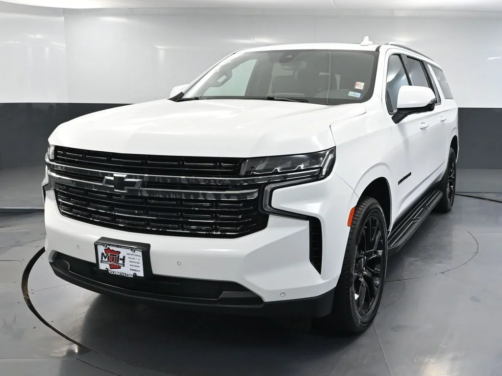 Used 2022 White Chevrolet RST image 13