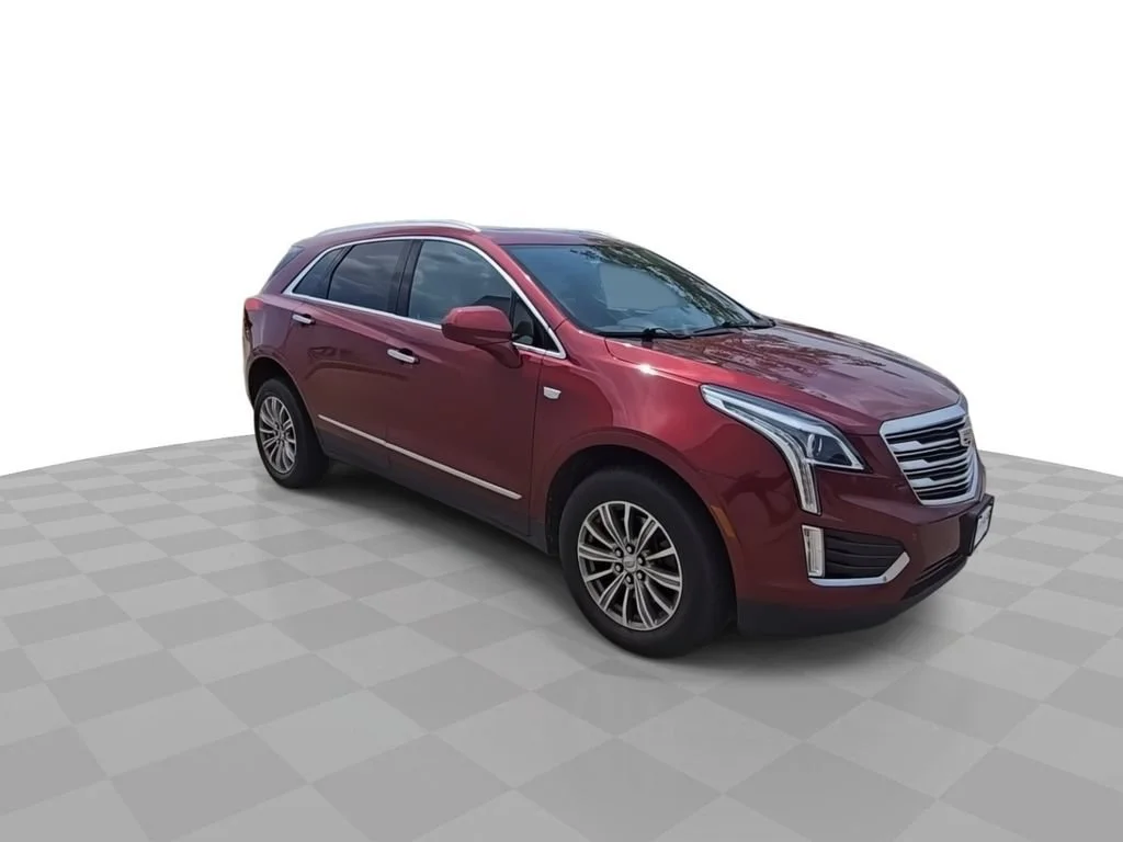 Used 2017 Cadillac XT5 Luxury with VIN 1GYKNDRSXHZ148535 for sale in West Allis, WI