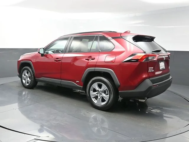 Used 2025 Red Toyota XLE image 5