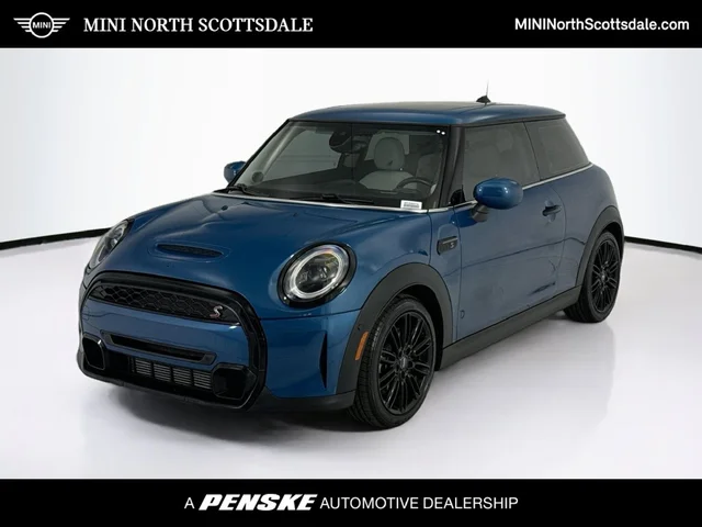 2023 MINI Cooper S Iconic
