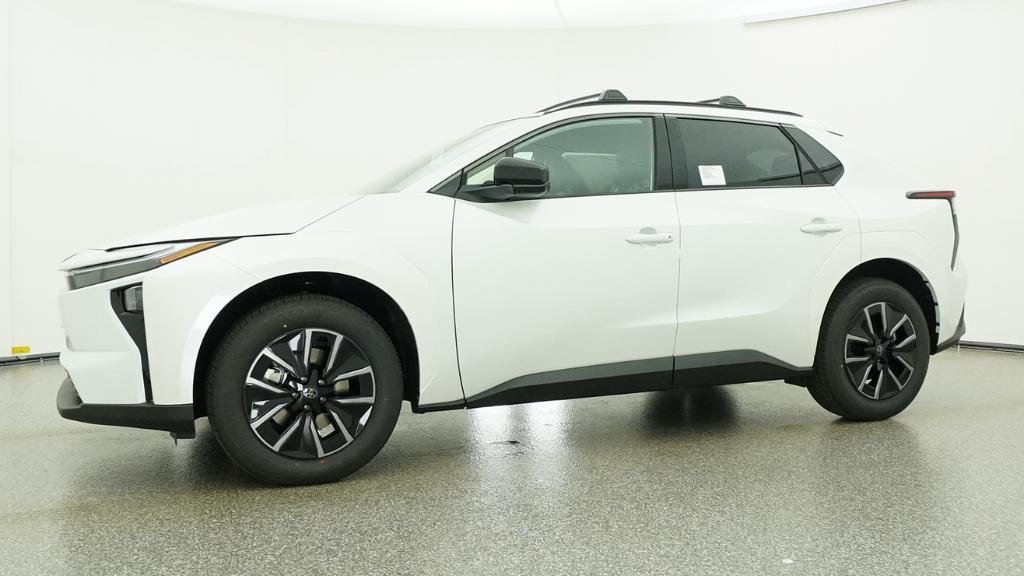New 2026 Wind Chill Pearl Toyota XLE image 22