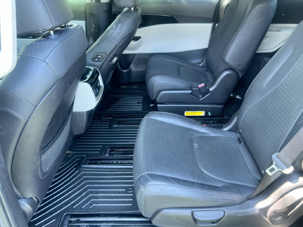 Used 2023 Gray Kia SX Prestige image 24