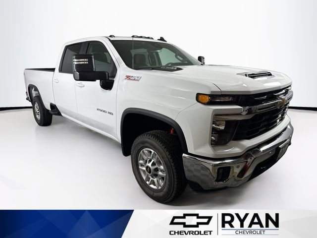 2026 Chevrolet Silverado HD LT 4WD Crew Cab Standard Box's photo
