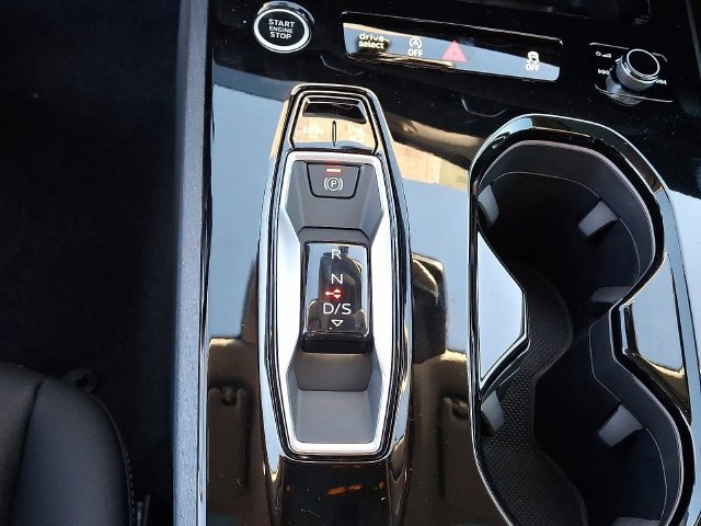 Used 2025 White Audi 2.0T Premium image 11