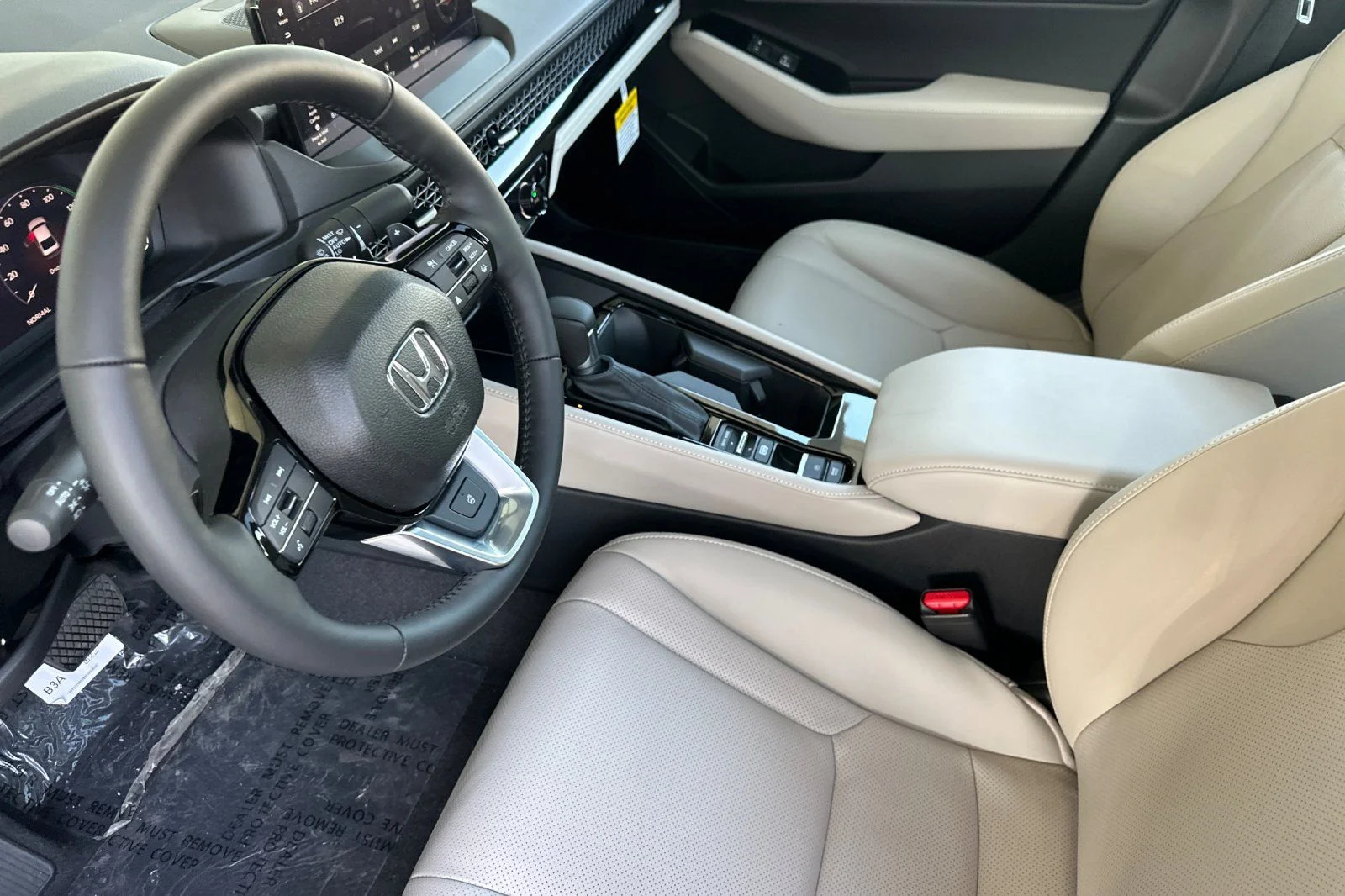 New 2026 Urban Gray Pearl Honda Touring image 10