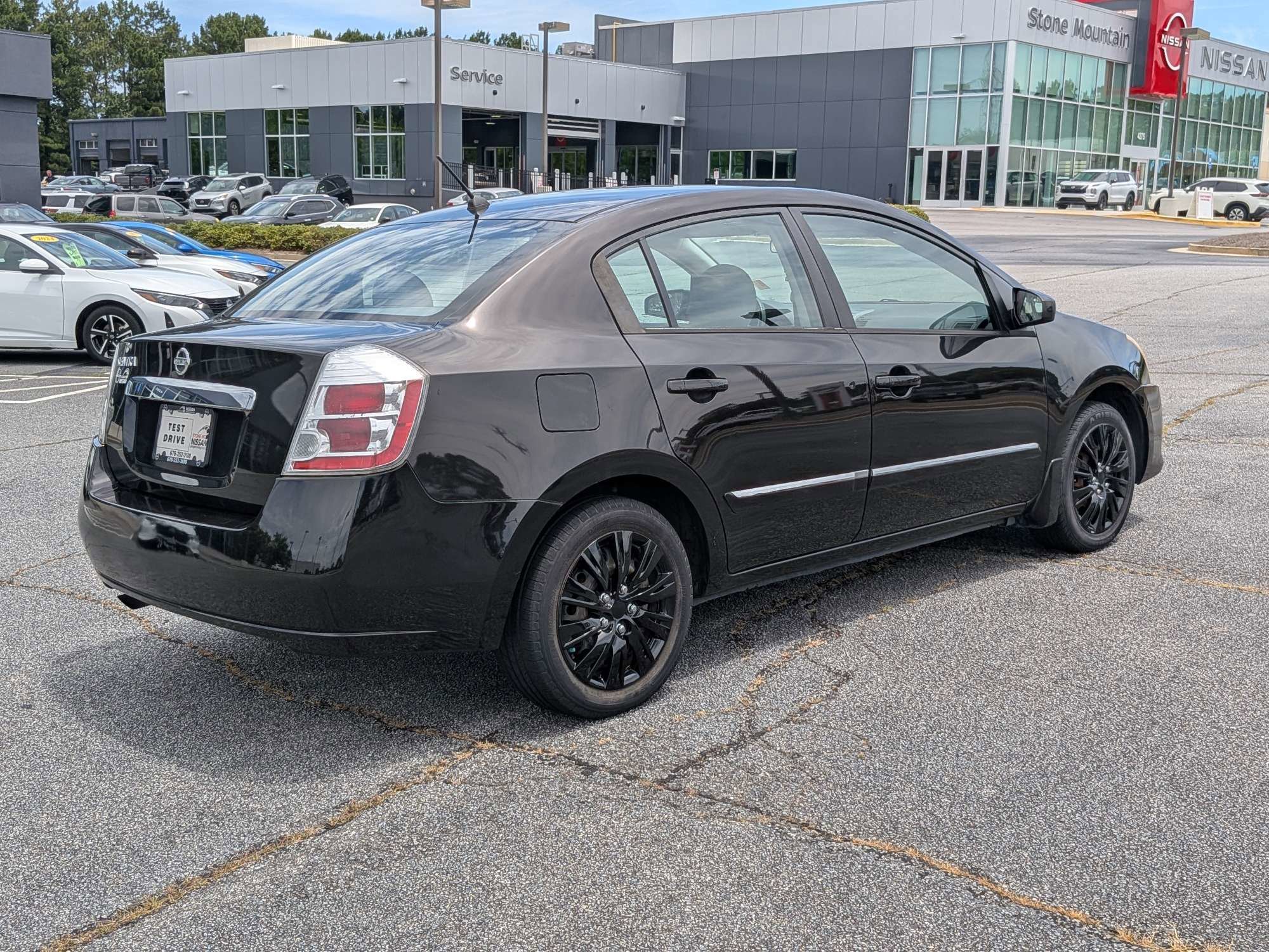 Used 2010 Black Nissan 2.0 S image 3