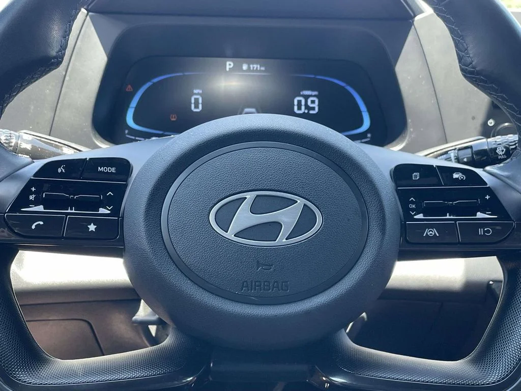 Certified Used 2025 White Hyundai SEL Sport image 25