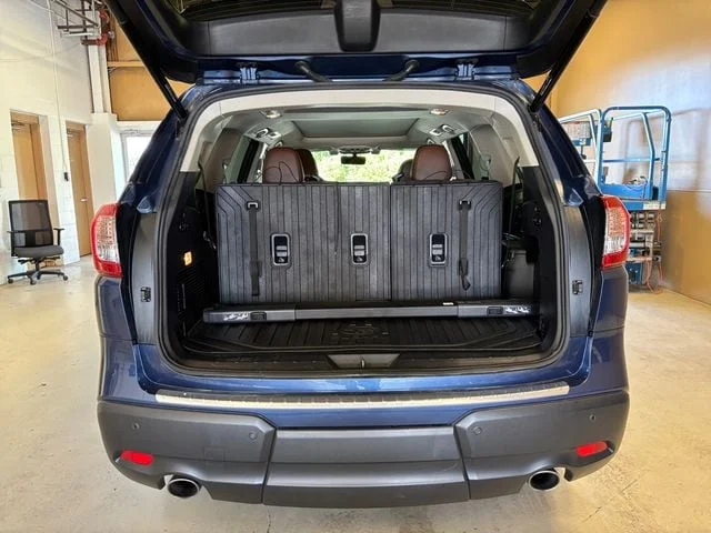 Used 2019 Abyss Blue Pearl Subaru Touring image 25