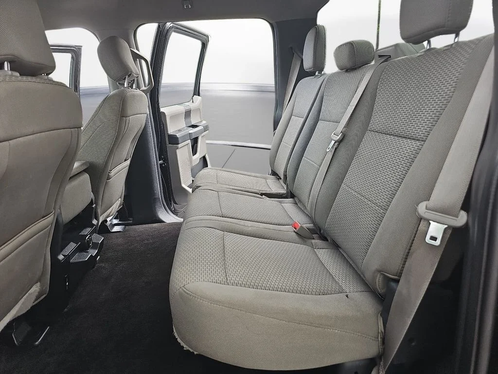 Used 2018 Black Ford XLT image 12
