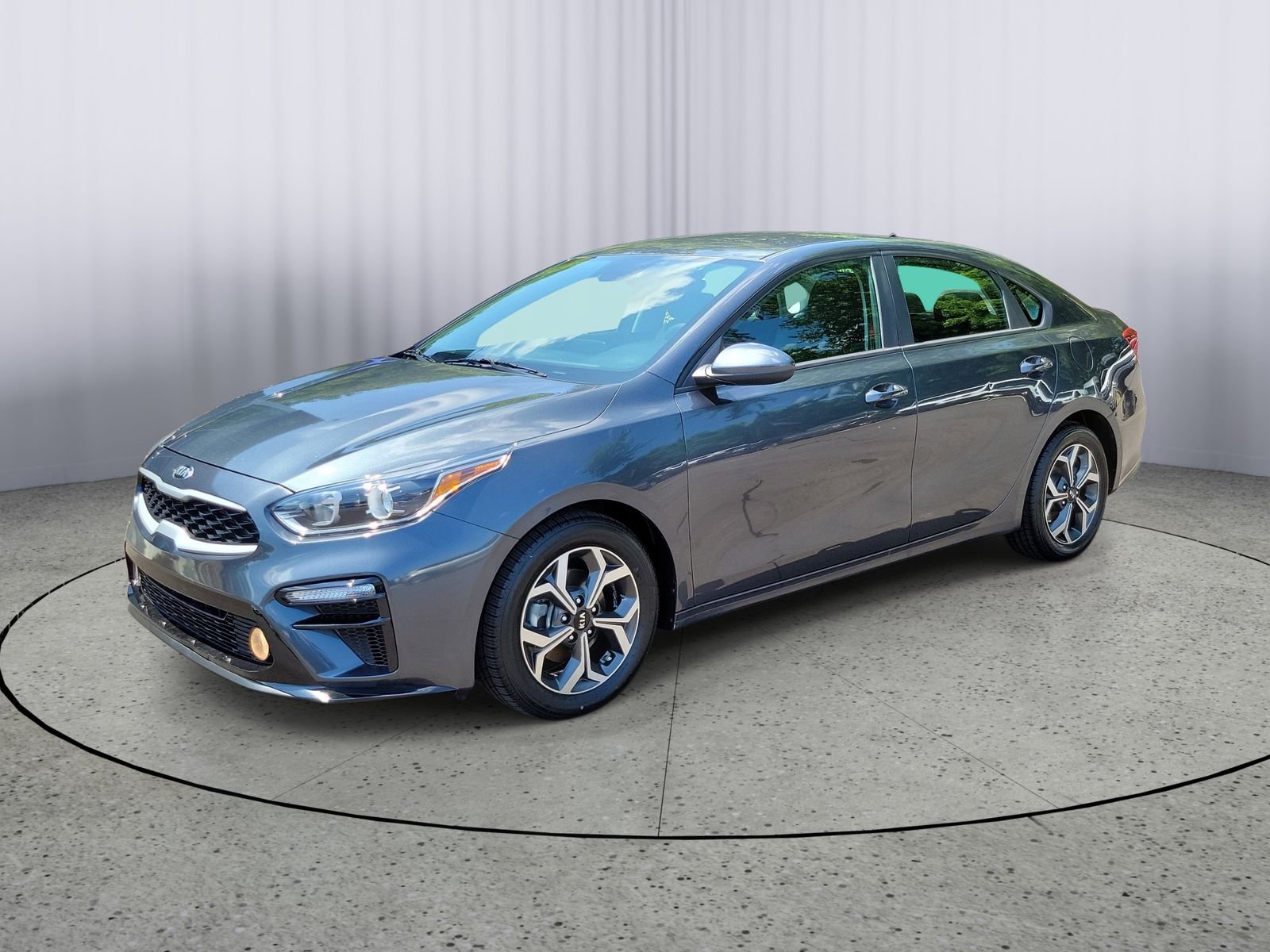 Used 2021 Gray Kia LXS image 5