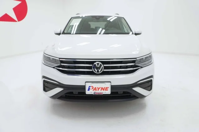 Used 2022 WHITE Volkswagen S image 2
