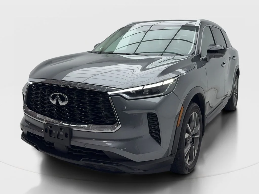Used 2025 Gray INFINITI LUXE image 4