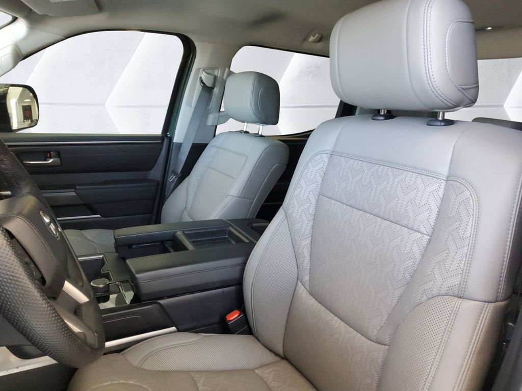 Used 2022 Green Toyota SR5 image 8