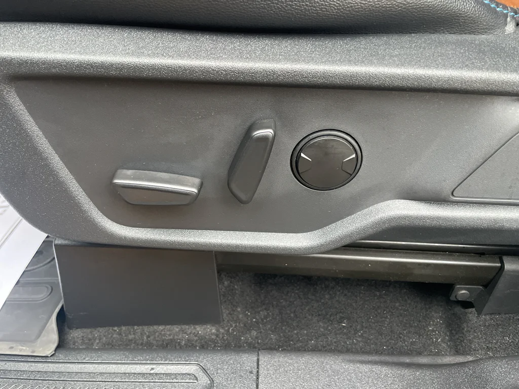 2023 Ford Bronco 4-Door Outer Banks - Photo 17