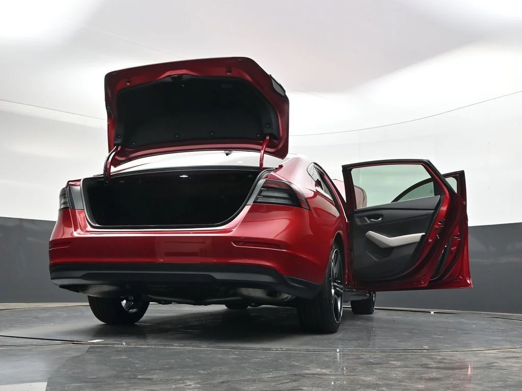 New 2026 Radiant Red Metallic Honda SE image 50