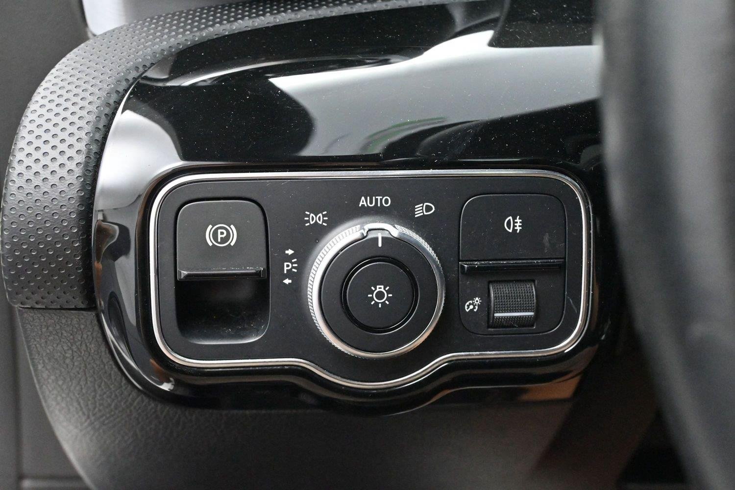 Used 2019 Night Black Mercedes-Benz A 220 image 25