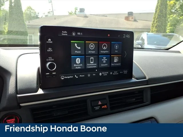 Used 2025 White Honda Touring image 26