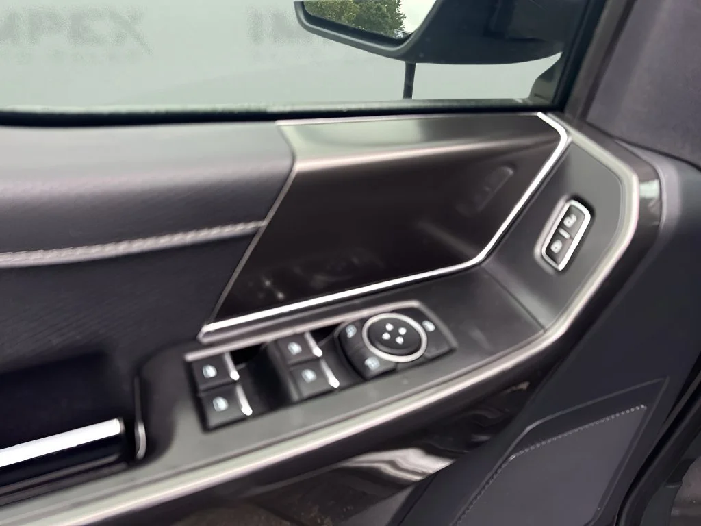 Used 2023 Silver Ford XLT image 24