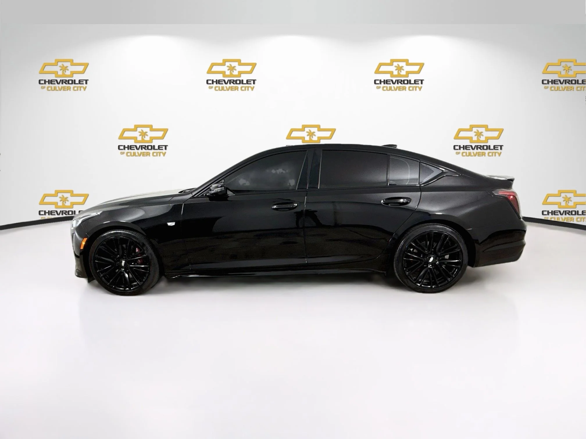 Used 2022 BLACK RAVEN Cadillac Sport image 5