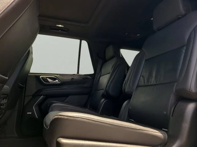 Used 2021 SUMMIT WHITE Chevrolet LT image 13