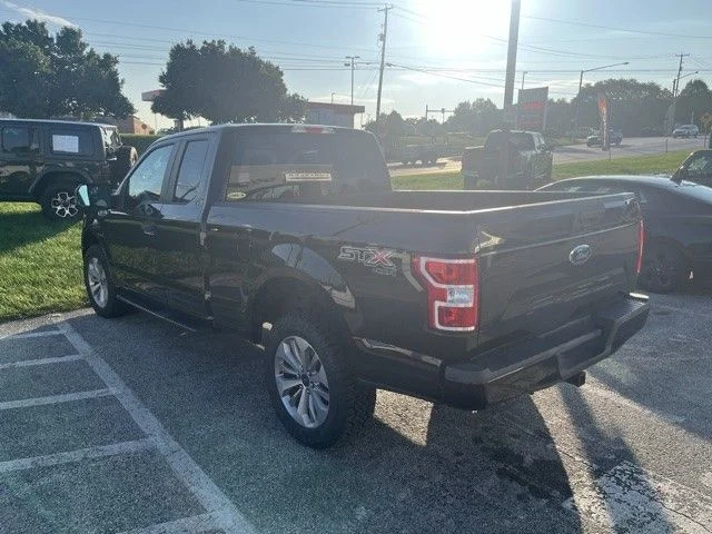 Used 2018 Black Ford XL image 4