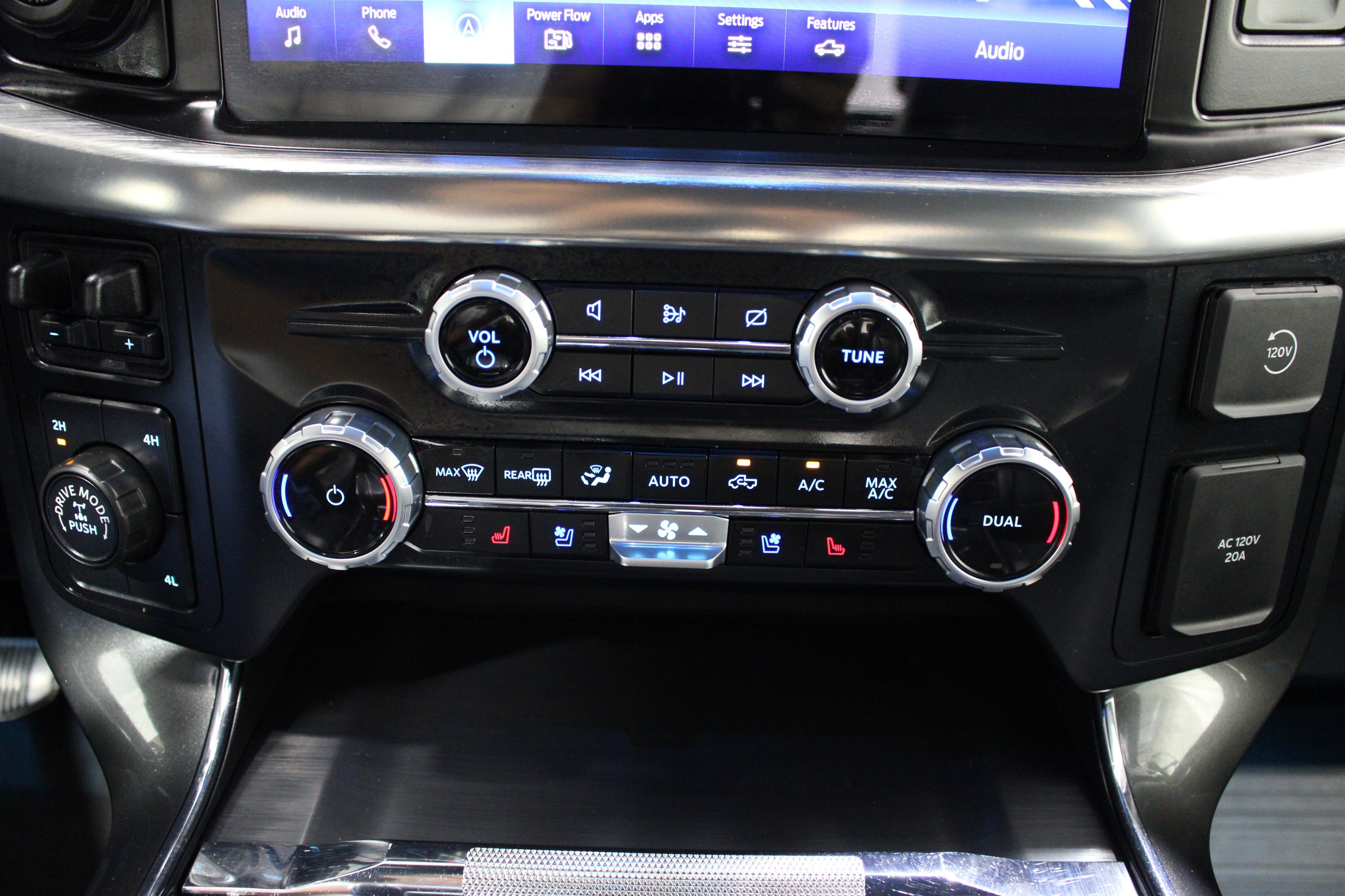 2023 Ford F-150 Lariat - Photo 18