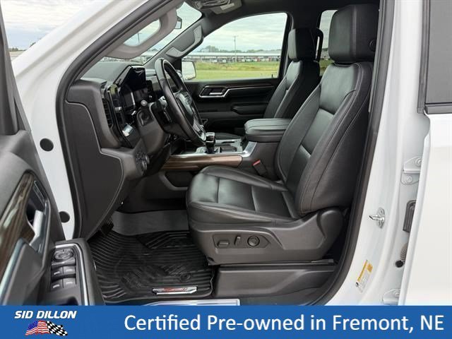 Used 2025 Summit White Chevrolet LT Trail Boss image 7