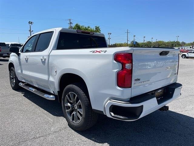 Used 2025 Summit White Chevrolet RST image 31