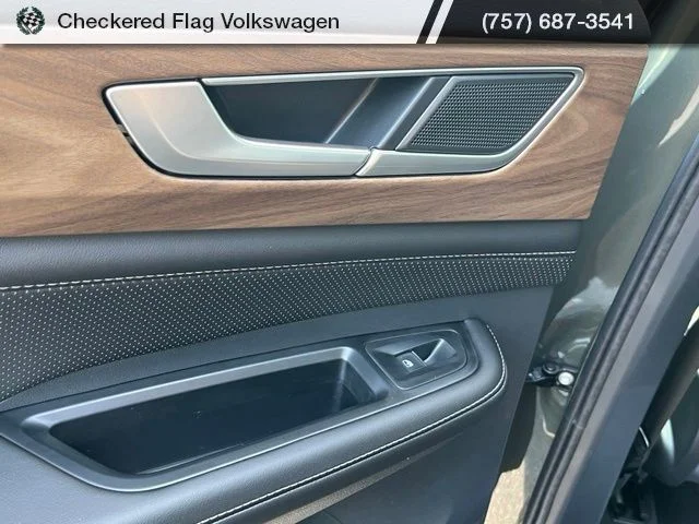 New 2026 Green Volkswagen 2.0T SE w/Technology image 24