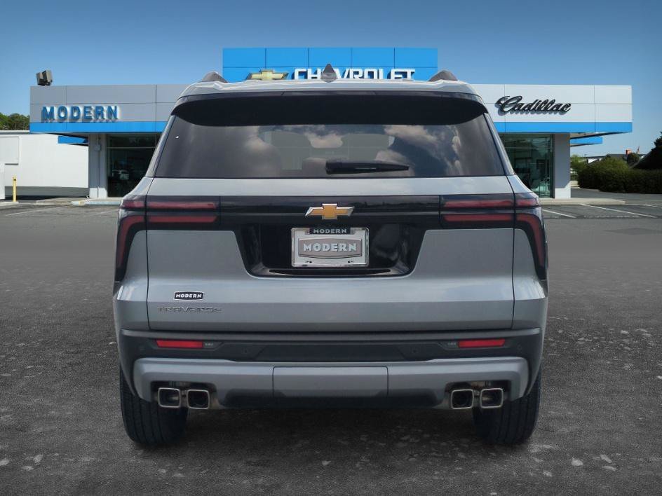Used 2025 Sterling Gray Metallic Chevrolet FWD LT image 4