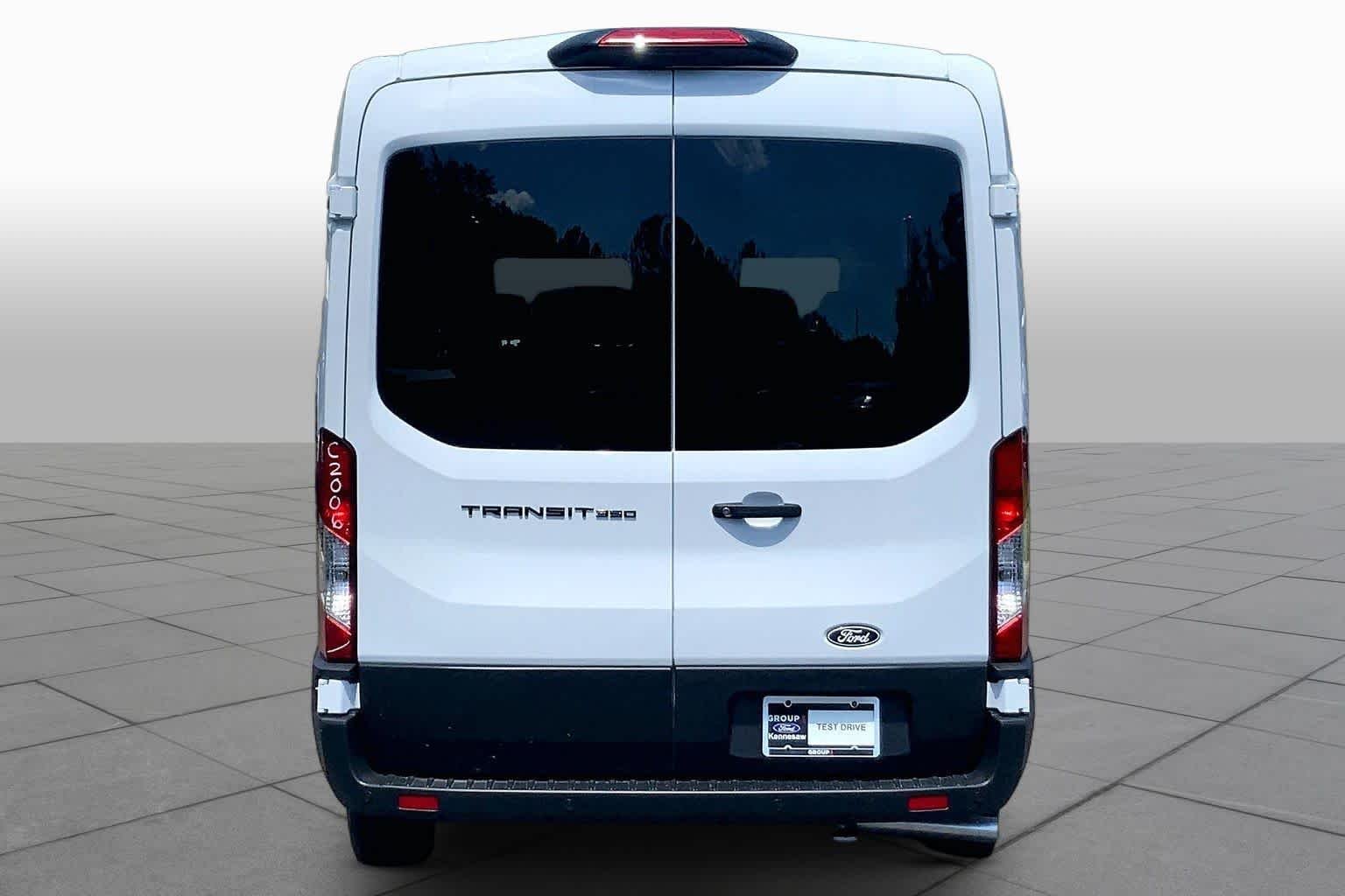 New 2026 Oxford White Ford Passenger Van XL image 4