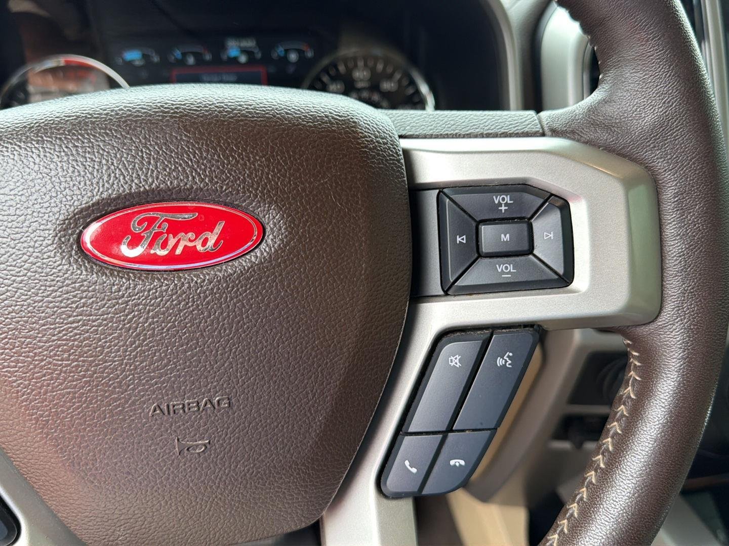 Used 2020 Race Red Ford LARIAT image 22