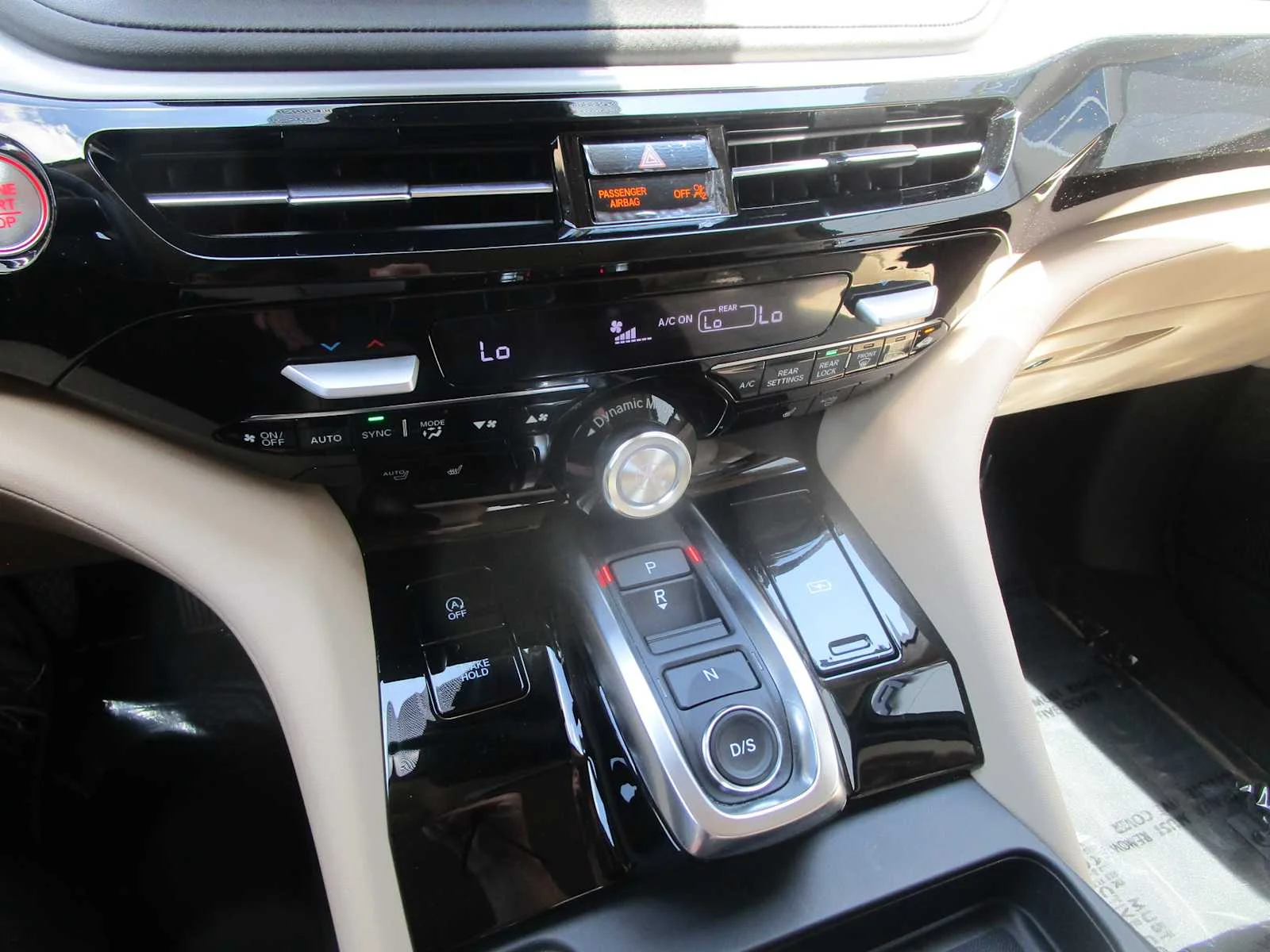 Certified Used 2026 Platinum White Pearl Acura w/Technology Package image 22