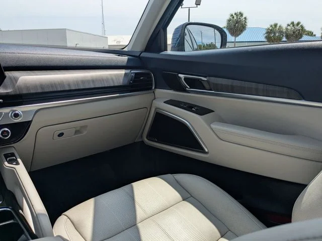 Used 2023 Midnight Kia EX image 17