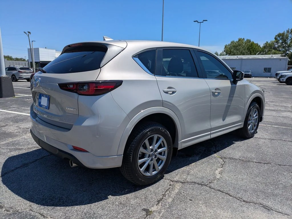 Used 2025 Platinum Mazda 2.5 S Select Package image 4