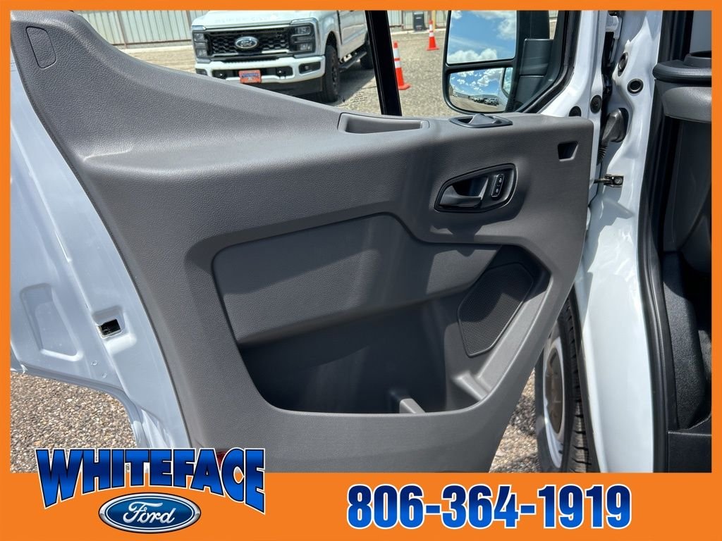2025 Ford Transit Passenger Van XL - Photo 10