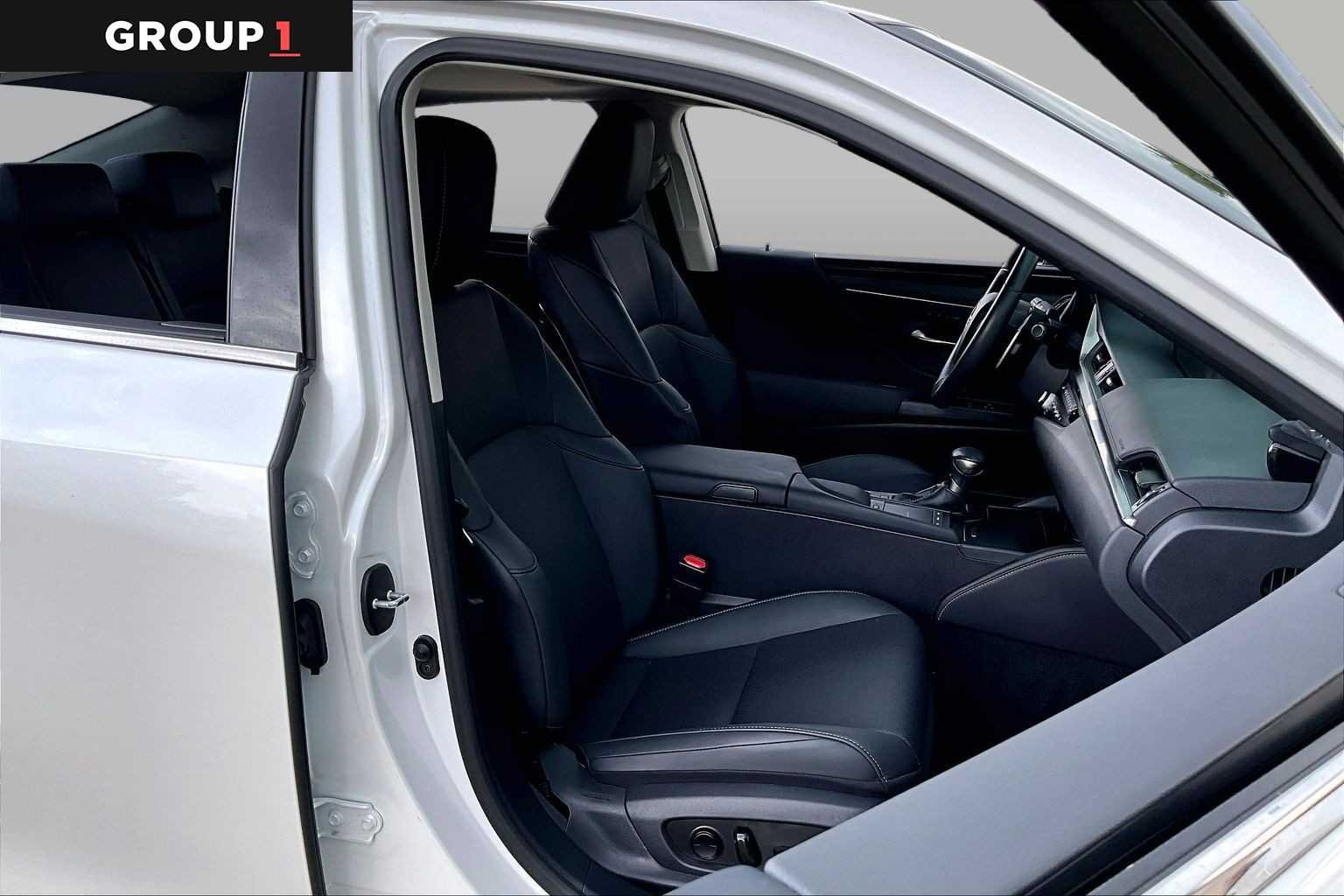Certified Used 2021 EMINENT WHITE PEARL Lexus  image 8