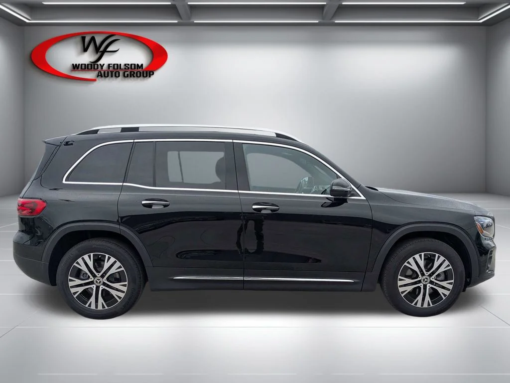 Used 2025 Black Mercedes-Benz GLB 250 image 2