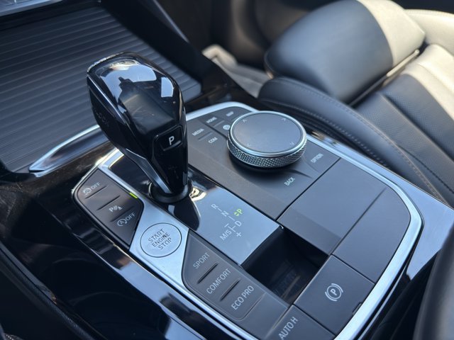 Used 2022 Dark Graphite Metallic BMW xDrive30i image 15