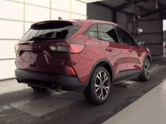 Used 2022 Red Metallic Ford SE image 2