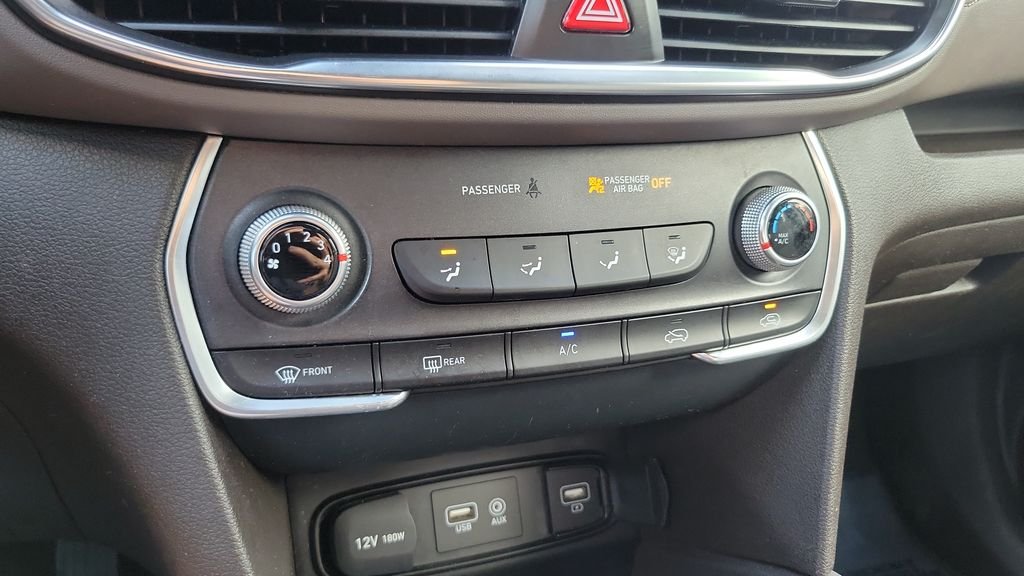 2020 Hyundai Santa Fe SE - Photo 20